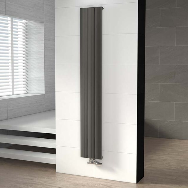 Maxaro Aluminium Designradiator Uranus Lichtgrijs Metallic 899 Watt 28x180cm Verticaal