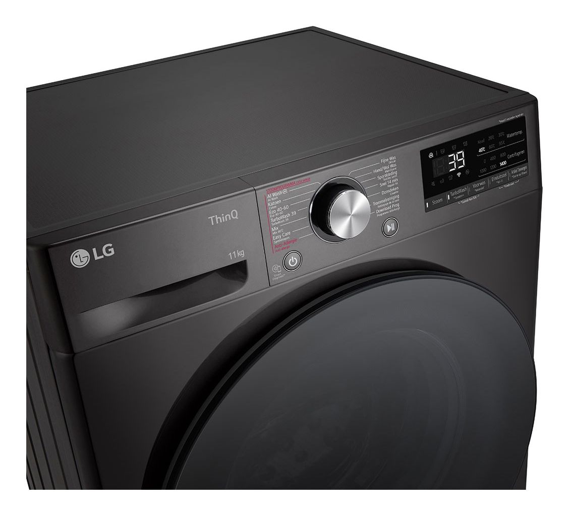 LG F4WR7011SYB / 11 kg