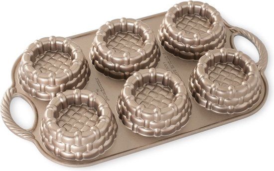 Nordic Ware Shortcake Basket Pan - Round Cake Pan - Pearl - Aluminum - 21x36cm