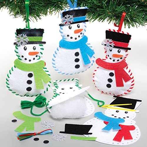 Baker Ross FE949 Sneeuwman Decoratie Naai Sets - Pakket van 3, Naai set voor Kinderen, Creatieve Activiteiten voor Kinderen, Ideaal kerst Knutselproject