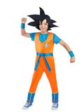 Smiffys Dragon Ball Z Goku-kostuum voor kinderen, officiële gelicentieerde anime-verkleedjurk, oranje-blauwe jumpsuit, polsbandjes en stekelige zwarte Goku-hoofddeksel, Saiyan cosplay outfit voor