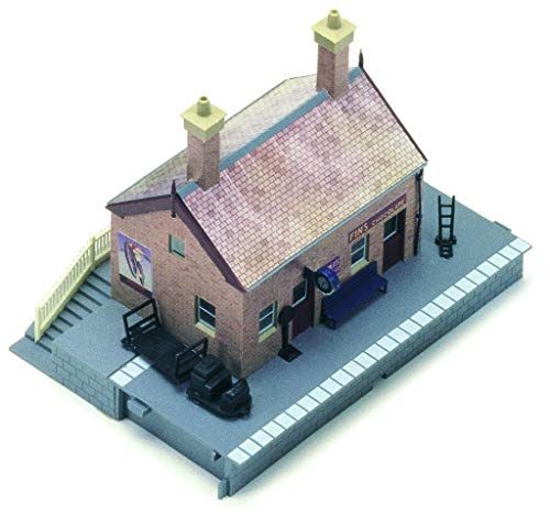 Hornby R8001 00 Gauge Waiting Room