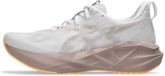 ASICS NOVABLAST 5 - Laufschuh - Weiß/Fawn - 36