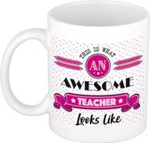 Bellatio Decorations Cadeau koffiemok voor een geweldige juf/meester - roze - keramiek - 300 ml