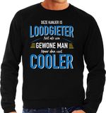 Bellatio Decorations Shoppartners Bv Deze kanjer is loodgieter net als een gewone man maar dan veel cooler sweater zwart voor heren - cadeau trui - Vaderdag kado XL