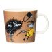Moomin Arabia Mug Moomin Stinky in action Marron