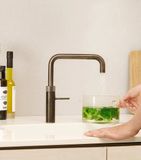 Quooker Nederland Quooker Fusion Square kokendwaterkraan Gun Metal met Combi reservoir