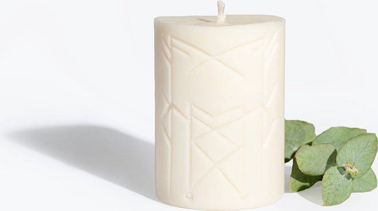 Smells Like Spells Rune Candle - Norns - Orange, Cinnamon & Cedar - White - 35 Hours