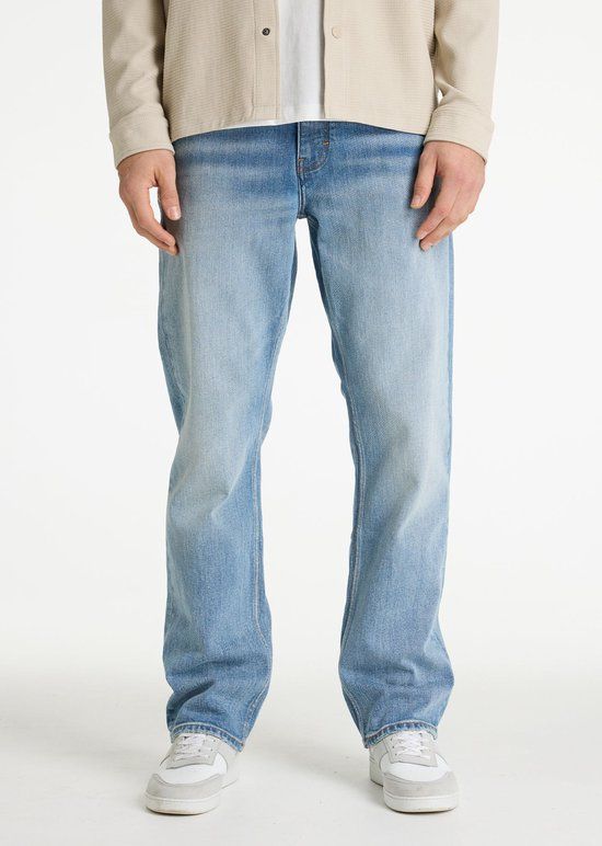 CHASIN' Norvo Cruze Loose Fit Jeans - Lichtblauw - W30L32