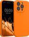 kwmobile telefoonhoesje geschikt voor Apple iPhone 15 Pro - TPU backcover met siliconen coating - Smartphone case in fruitig oranje