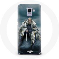 Maniacase Samsung Galaxy A8 2018 Hoesje Vikings Series Seizoen 6 Ragnar Lothbrok logo V Zwaard Grijs Achtergrond Mist