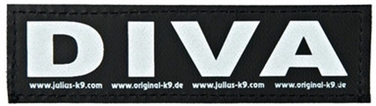 JULIUS K9 Tekstlabel – Diva Klein