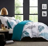 SLEEPBELLA Dekbedovertrekset, katoen, draaddichtheid 600, wit blad met bloemenpatroon, omkeerbaar (kingsize, pauwblauwblad)