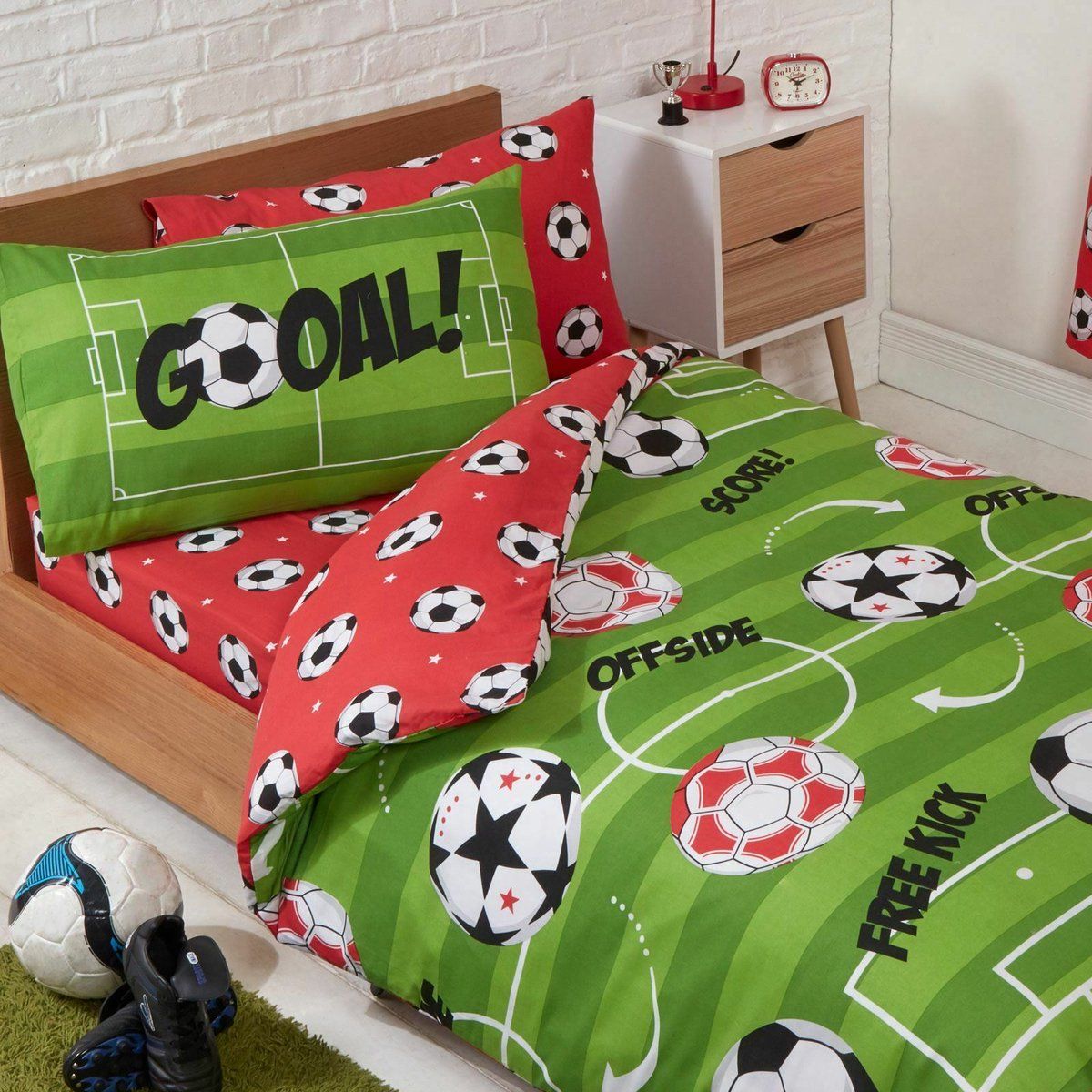 Price Right Home Voetbal peuterbed 150 x 120 cm. dekbedovertrek