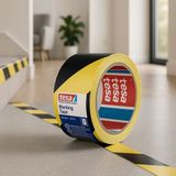 Tesa - Markeringstape - 33m x 50mm - Geel/Zwart - PVC