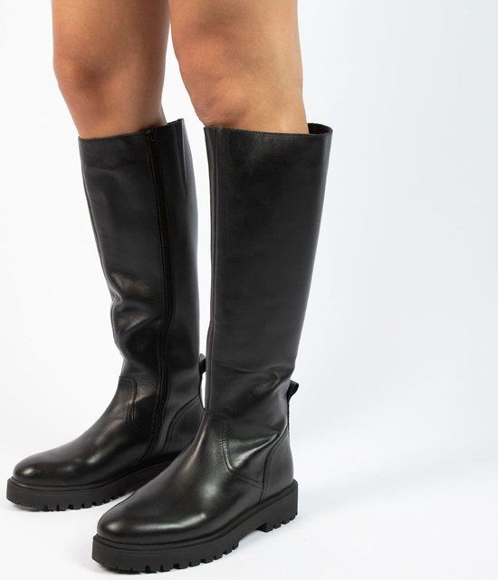 Manfield - Dames - Zwarte leren hoge laarzen met platte zool - Maat 37