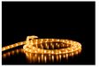 Idena 31487 - Tuyau lumineux LED avec 100 LED blanc chaud, guirlande lumineuse avec fonction de minuterie de 8 heures et transformateur, env. 10 m de long, décoration intérieure et extérieure, décoration de fête, décoration de Noël, mariage