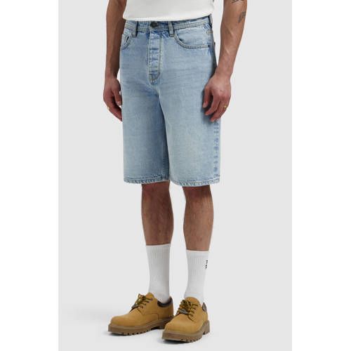 Pure Path short light blue denim