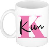 Bellatio Decorations Naam mok Kim - roze - wit - keramiek - 300 ml - cadeau beker
