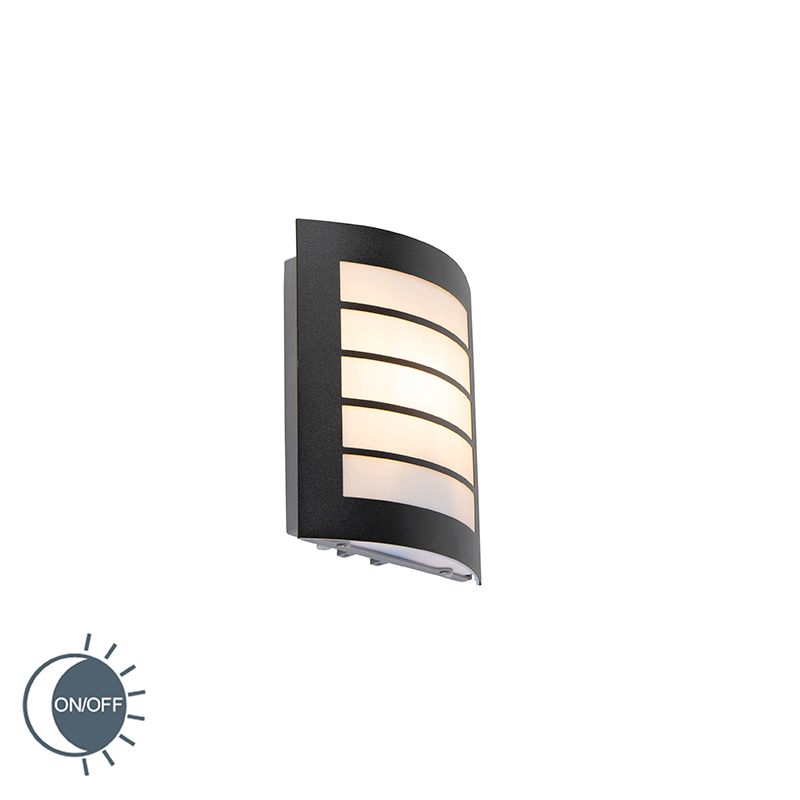 QAZQA Miro - Moderne Buitenwandlamp Zwart met Licht-Donker Sensor