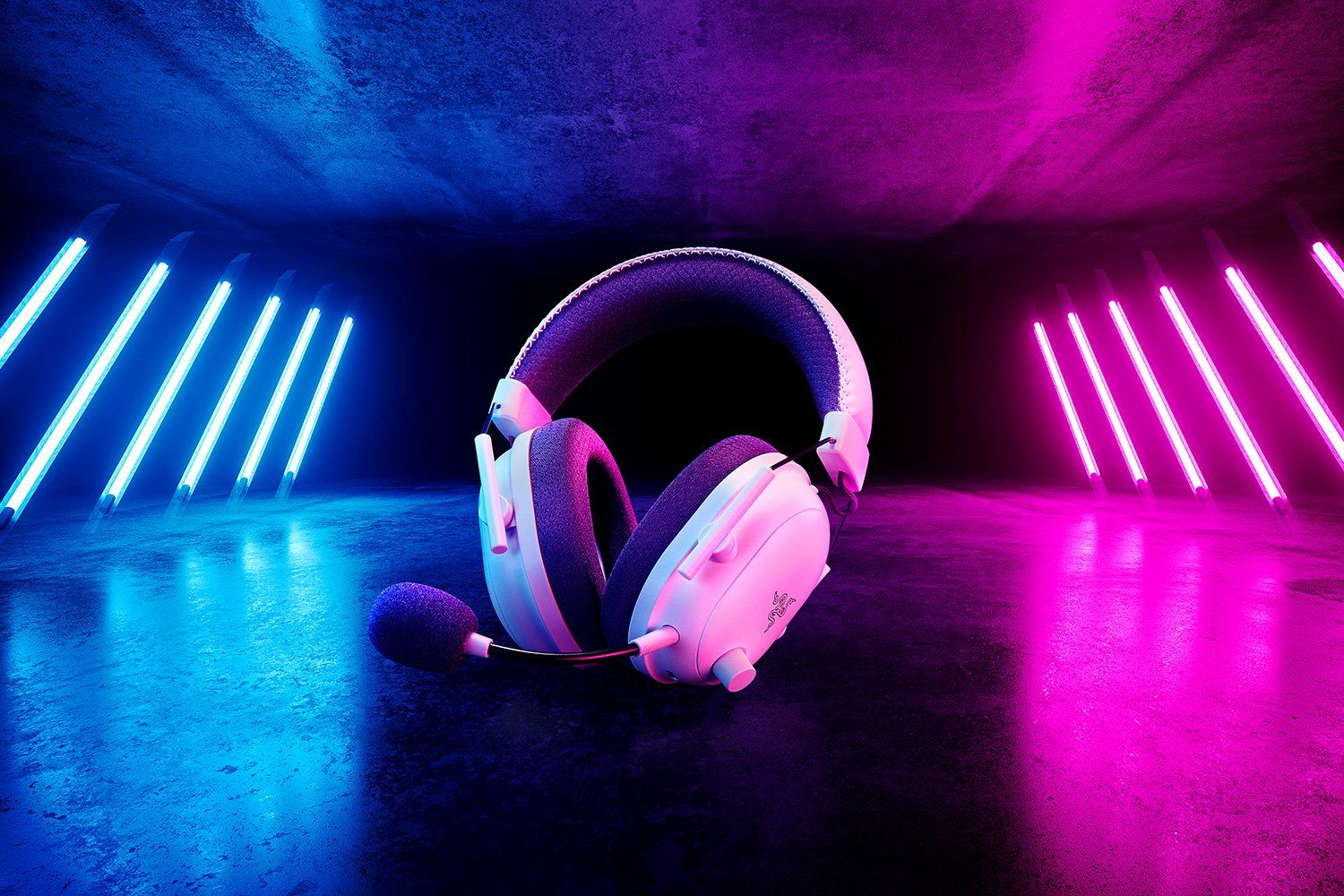 Razer BlackShark V2 Pro - Wireless Gaming Headset - White