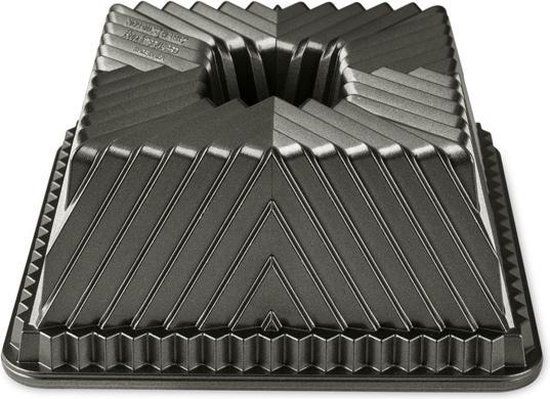 Nordic Ware squared tulbandvorm 22x22cm goud