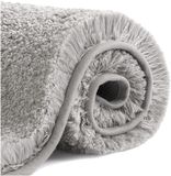 VANZAVANZU Badmat Antislip Badmat Verdikt Badmat Zacht Badmat Pluizige Microvezel Badmat, Superabsorberend, Machinewasbaar, Sneldrogend - 60 x 90 cm (Lichtgrijs)