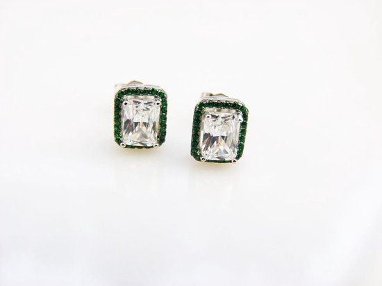 Model Small Rectangle Green zilveren oorringen met groene en witte stenen cubic zirconia