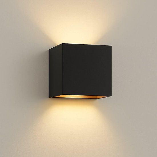Searchlight Electric Searchlight Lyora Vierkante wandlamp Sifor zwart met goud