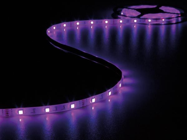 Velleman LEDS19RGB - LED Strip - RGB - 300 Lumen - Met Afstandsbediening