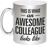 Bellatio Decorations Awesome colleague - cadeau koffiemok - beker - 300 ml - collega afscheid - zilver