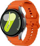 Strap-it siliconen Wave bandje geschikt voor Samsung Galaxy Watch 7 (40 & 44mm) / Watch 6 Classic / Watch 5 Pro / Watch 4 Classic (oranje)