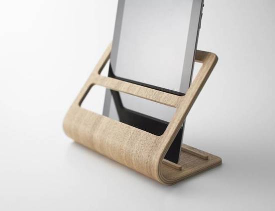 Yamazaki tablet en accessoires houder Rin naturel hout