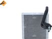 NRF Condensator voor de airconditioning van een Ford Fiesta Mk VI, bouwjaar 2008 en later
