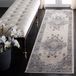 Safavieh Oregon Collectie Beige en Grijs Laagpolig Tapijt 67 x 244 cm
