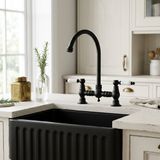 Aquanello Zwarte keukenkraan witte hendel Heritage Manor BL-4001-HA