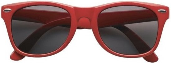 Shoppartners Zonnebril rood - UV400 bescherming - Wayfarer model - Zonnebrillen voor dames/heren/volwassenen