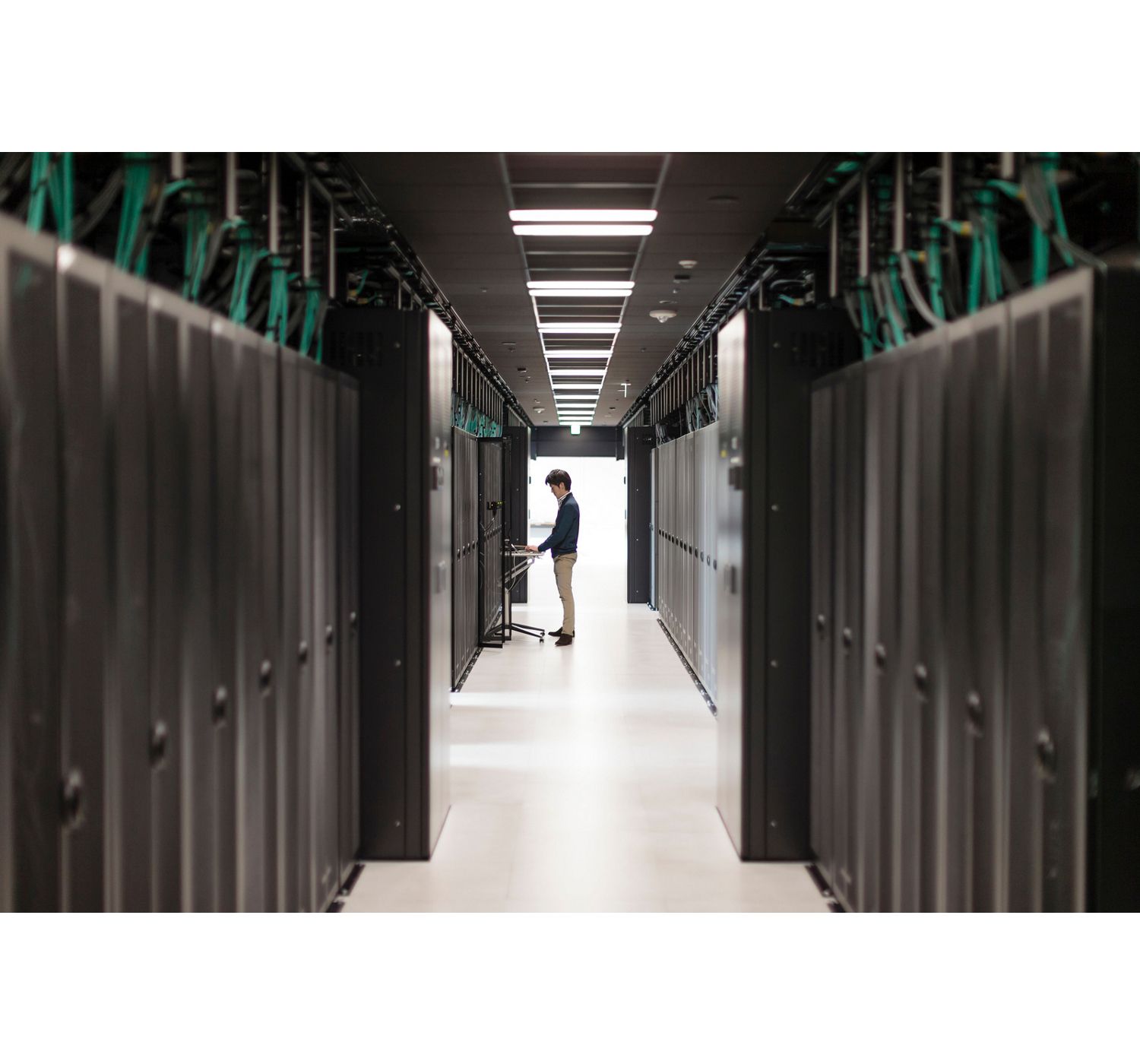 Aruba JW118A Power Cord - C13 to CEE 7/7 - 1.8m - Black