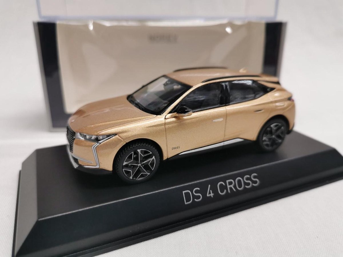 Norev Citroën DS4 Cross 2021 Gold Metallic