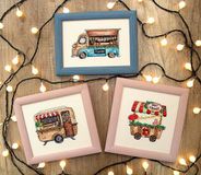 Leti Stitch Borduurpakket 8001 Happy Holidays