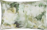 Kussensloop DESIGNERS GUILD - Fleurs de jour Celadon Kussensloop in katoen perkal met print 50 x 75 cm