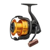 JRC RV 7000M Limited Edition Carp Fishing Reel, Speciaal Kleurenthema, Uitgebalanceerde Rotor en Lichtgewicht Aluminium Spoel, De Ideale Karper Reel voor Stalking of Drijvend Vissen, Zwart Goud, 7000