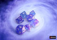 Chessex dobbelstenen Nebula Aura wit Luminary set 7 stuks polyhedraal.