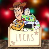 WONDEE Disney Lamp Toy Story kind gepersonaliseerd met naam - nachtlampje voor kinderen Buzz Lightyear en Woody - cadeaus voor pasgeborenen en cadeau doop jongens, Disney Marvel Toy Story geschenken