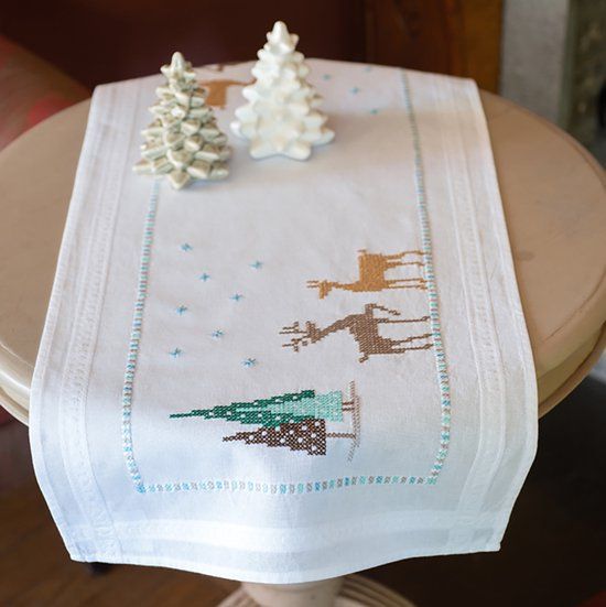 Vervaco Nordic Christmas Runner Kit - Cross Stitch Kit for Adults and Children - 40 x 100 cm