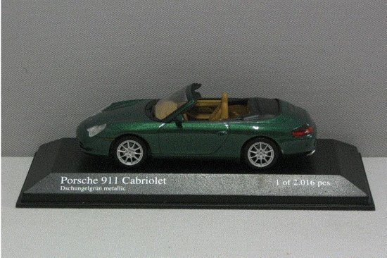 PORSCHE 911 Cabriolet 2001 - 1:43 - Minichamps