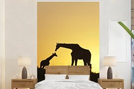 Nr1Wallpaper Behang - Fotobehang Giraffe - Silhouet - Kalf - Breedte 225 cm x hoogte 350 cm