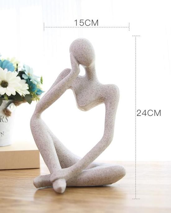 Luxe Standbeeld Zittend Figuur Abstract Zandsteen Look 24x15cm - Home Decor