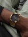 Guess Reputation Kwarts Analoog Horloge Goudkleurig Kast Gemaakt Van 100% Roestvrij Staal En Een Armband Van 100% Roestvrij Staal 44 GW0710G1, GW0710G2