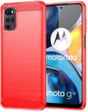 MobyDefend Hoesje - Geschikt voor Motorola Moto E32 / E32S - TPU Backcover - Geborstelde Metaal & Carbon-Look - Rood